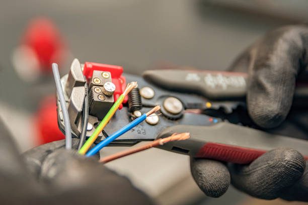 Best Local Electrician Companies  in Babbitt, MN